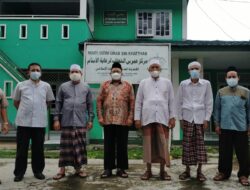 Mohon Doa Restu, Imam Hambali Silaturahim dan Ziarah ke Pulomurub