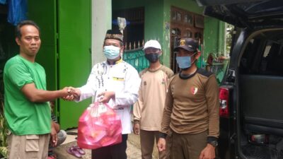 SPKK PKS Cibitung Salurkan Bantuan Paska Banjir