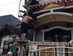 Salah Alamat! Kisah Dibalik Penyaluran Bantuan Banjir Kader-kader PKS