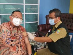 Jalani Vaksinasi, Imam Hambali Tegaskan PKS Dukung Program Vaksin Covid-19