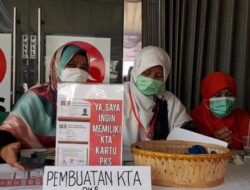 Gelar Vaksinasi, PKS Kabupaten Bekasi Kebanjiran Pendaftar KTA