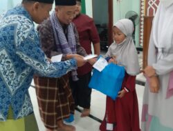 Ketua DPC PKS Setu Isi Ceramah Di Bukber Dan Santunan Yatim Piatu Masjid An Nahl Desa Lubang Buaya