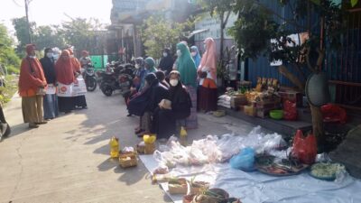Bazar Murah Jatireja, Anna Herlina Tekankan Perempuan Sebagai Pondasi Dalam Rumah Tangga