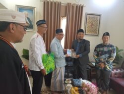 PKS Silaturahim Ke Ponpes At Taqwa Bekasi, Bahas Apa?