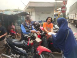 Program Tebar Sedekah Jum’at Kolaborasi Apik UPKK DPRa PKS Simpangan Cikarang Utara dan FORSIMASIM