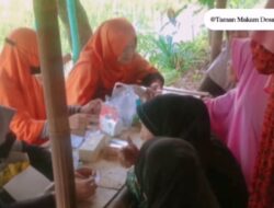 Tak Pilih Usia, PKS Cikarang Barat  Sapa Para Lansia