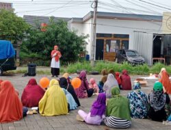 dr. Feranida Hadiri Agenda PKS Menyapa DPRa Karangraharja, Ajak Masyarakat Senam dan Sarapan Bubur Bersama
