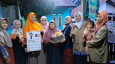 PKS Cibuntu Menyapa Masyarakat Dari Pintu ke Pintu Kenalkan Lambang Baru Partai
