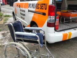 Belum Genap Sebulan dibentuk Sahabat Jazuli Sumbang Kursi Roda