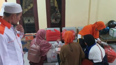 PKS Sukadanau Suka Cita Berbagi Takjil