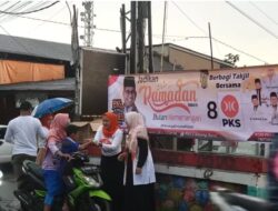 Hujan Es Berpetir Tak Goyahkan DPC PKS Cikarang Barat Berbagi Takjil di 6 Wilayah