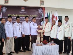 PKS Kab. Bekasi Daftarkan Bakal Calon Anggota DPRD ke KPUD