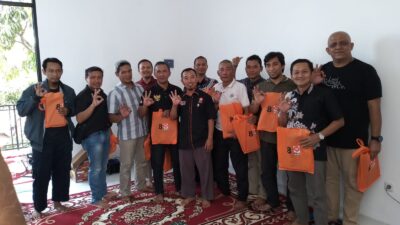 Jalin Silaturahim, H. Akhmad Jajuli Undang Ketua RW Se-Perum BTR Burangkeng Halal-Bihalal