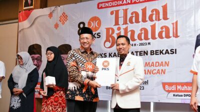 Halal Bihalal PKS Bekasi, Erwyn Kurniawan Dapatkan Award Pengumpul KTA Terbanyak