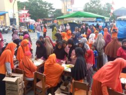 Warga Tambun Utara Serbu Program Tebus Minyak Goreng Murah Dari PKS