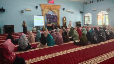 Pelatihan Powerful Public Speaking oleh RKI, MT dan DKM Darussalam Cikarang Baru