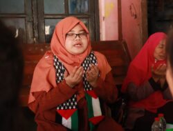 Neng Aufa, Ajak Emak-Emak Cikarang Timur Berdoa Untuk Palestina!