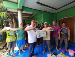 Haji Jalal Abdul Nasir Serahkan Mesin Potong Rumput untuk Merawat Taman Lansia