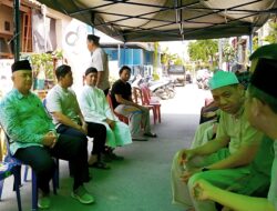 Haji Jalal Abdul Nasir Ta’ziah ke Rumah Duka Ibunda Ustadz Ahmad Fadhillah