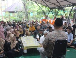 Awali Pergantian Tahun Dengan Nge-bakso Bareng Relawan dan UMKM, Haji Jalal : Ngaji Sambil Pemberdayaan Ekonomi