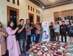 Haji Jalal Kunjungi Dapil, Serahkan Bantuan Kandang Ayam & Kawal Aspirasi Warga