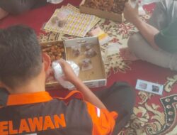 Pantau Banjir di Cibitung, Budi MM Siapkan 500 Paket Berbuka