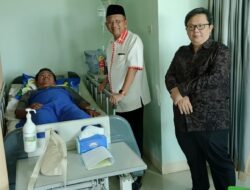 Budi Muhammad Mustafa Jenguk Warga Sakit DBD, Tegaskan Komitmen Kemanusiaan dan Kepedulian Lingkungan di Bekasi