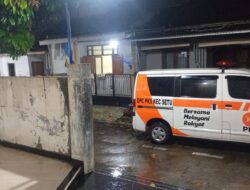 Ambulan PKS Setu Dampingi Warga BTR Kontrol Pasca Operasi ke RSPP Jakarta