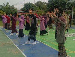 Senam Bahagia Bersama Para Ibu