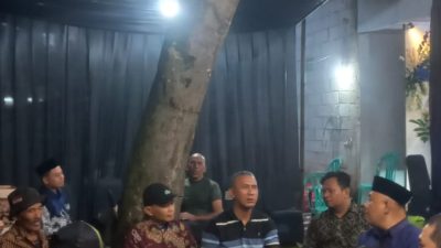 H. Jalal Abdul Nasir Hadiri Khitanan Putra Ketua RW di Setu, Kunjungan Ketujuhnya di Bekasi dalam Sehari