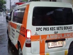 Tuntaskan Amanah, Ambulan PKS Setu Antar Jenazah ke Sumedang
