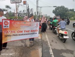 DPC PKS Cikarang Utara Tebar 1500 Takjil di Lima Titik