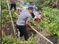 Saeful Islam Turun Langsung Kerja Bakti Bersihkan Eceng Gondok di Karang Asih