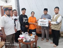 PKS Wanajaya Serahkan Santunan Kematian kepada Keluarga Pendeta di Villa Mutiara Jaya
