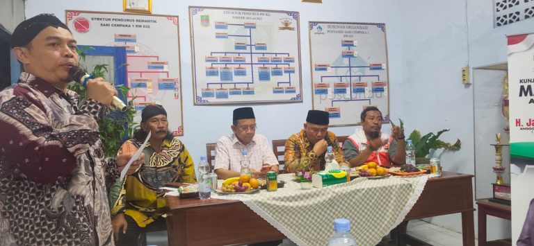 Budi MM dalam pertemuan Warga kartika Wanasari